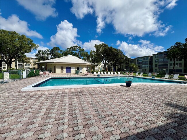 Building Photo - 2998 NW 48th Terrace