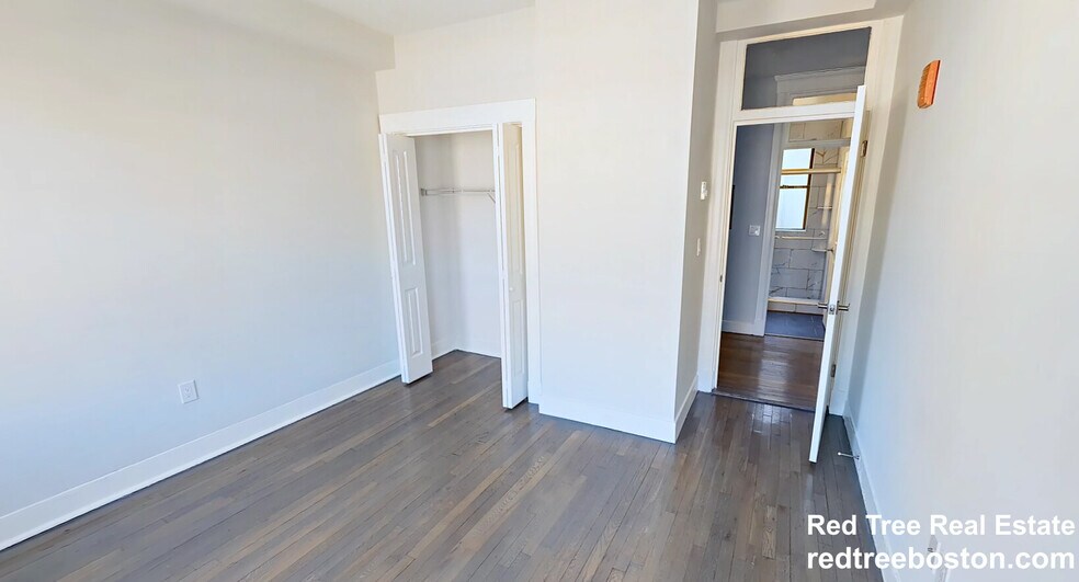 Building Photo - 77 Park Dr