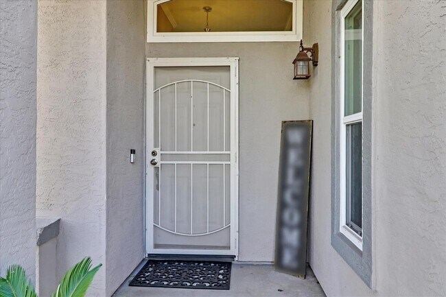 Building Photo - 1437 Promenade Cir
