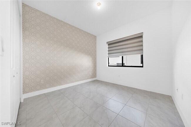 Building Photo - 4947 Brigata Wy