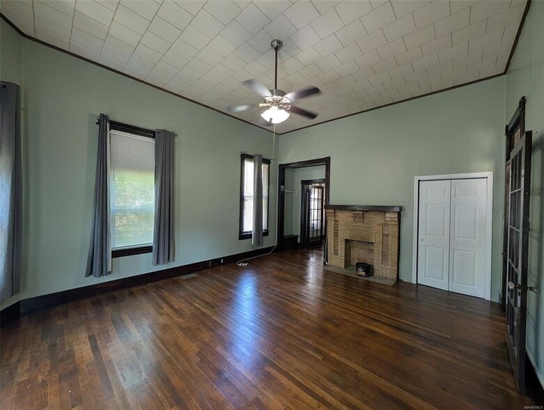 Building Photo - 900 W Tuskeena St