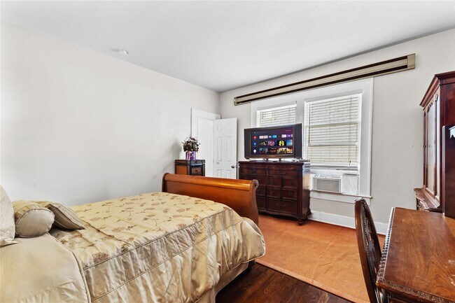 Building Photo - 2509 Whitney St