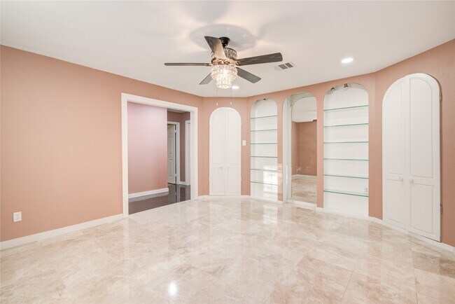Building Photo - 902 Ashford Pkwy