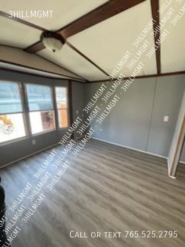 Building Photo - 5600 W Kilgore Ave