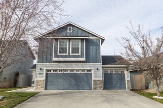 Building Photo - 9944 W Littlewood St