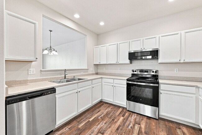 Building Photo - $2,040.95 with $300 Off the first month's rent - 2 Beds, 2.5 Baths, Townhome in Fountain with 2-C...