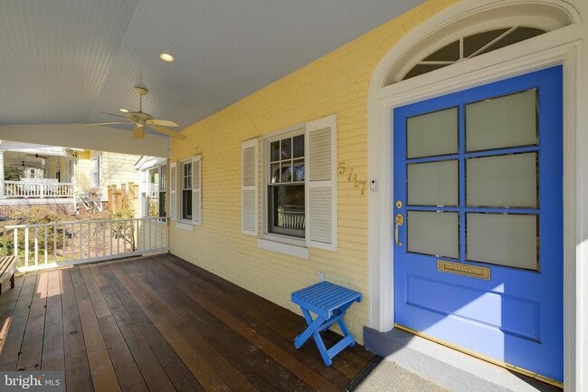 Building Photo - 5717 Chevy Chase Pkwy NW