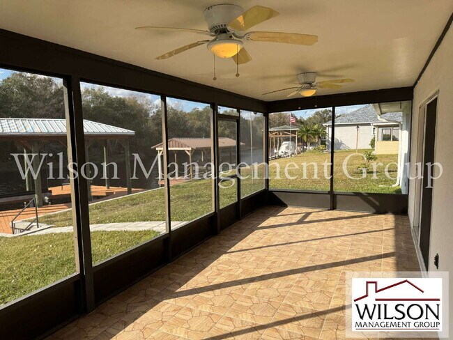 Building Photo - 1420 Flamingo Dr