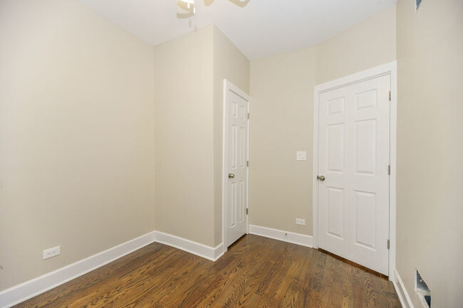 Building Photo - 1617 N Fairfield Ave