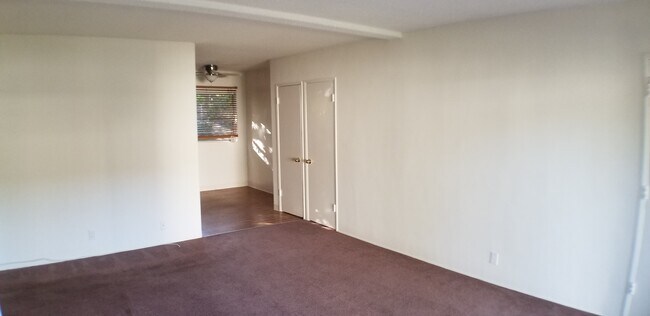 Building Photo - 134 Hurlbut St