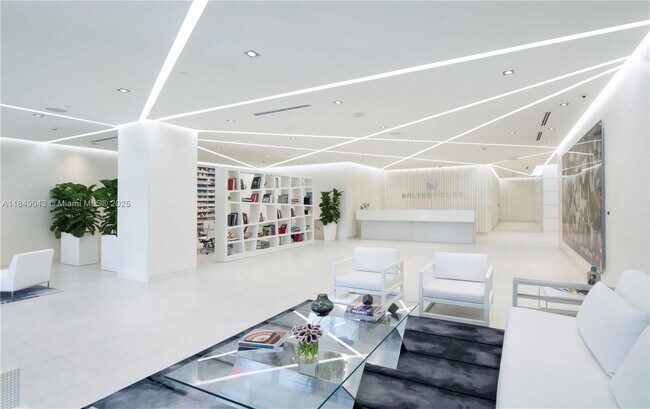 Building Photo - 4250 Biscayne Blvd