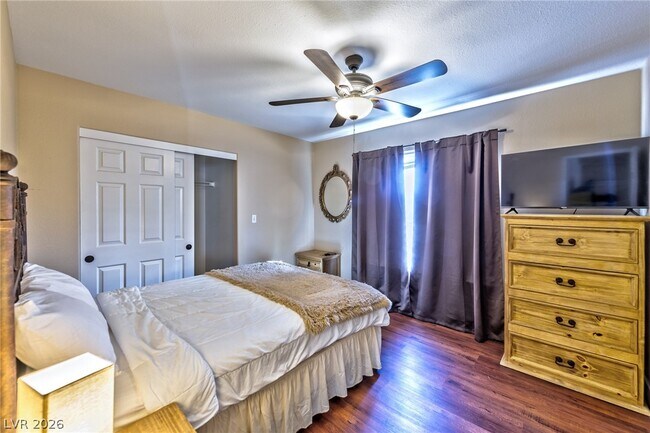 Building Photo - 8971 Rolling Rock Dr