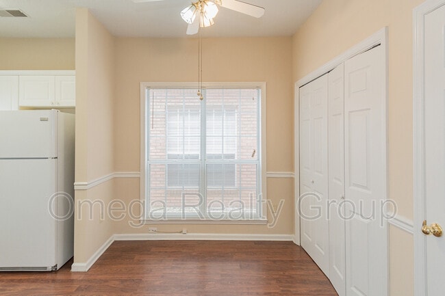 Building Photo - 1434 Amberley Woods Cv