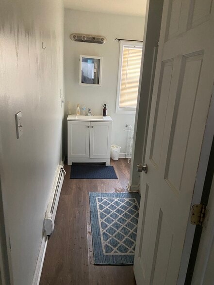 Building Photo - 43 Bradway Ave