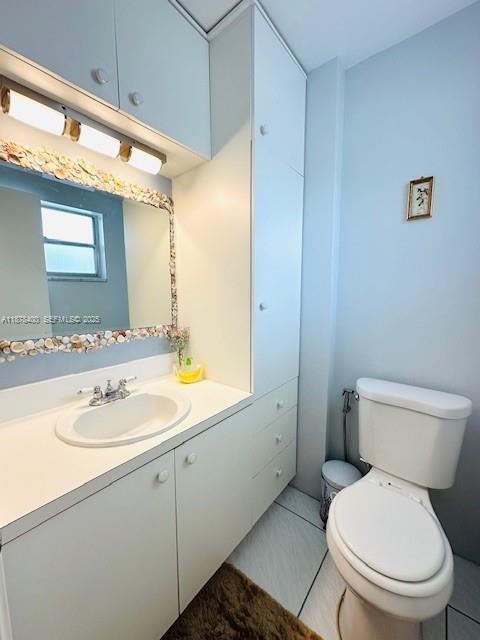 Building Photo - 500 NE 14th Ave