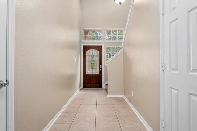 Building Photo - 19 E Twinvale Loop