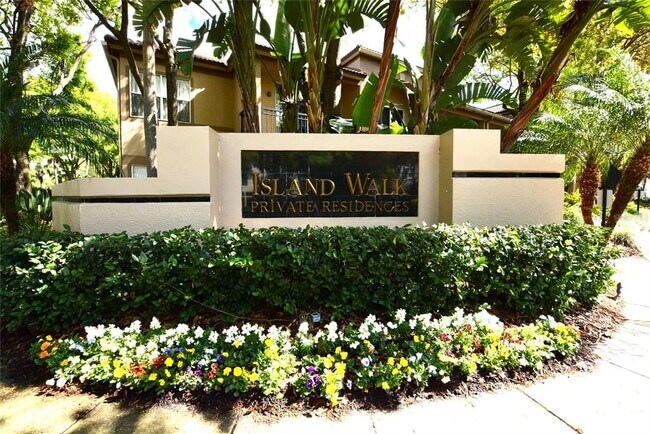 Building Photo - 845 Normandy Trace Rd