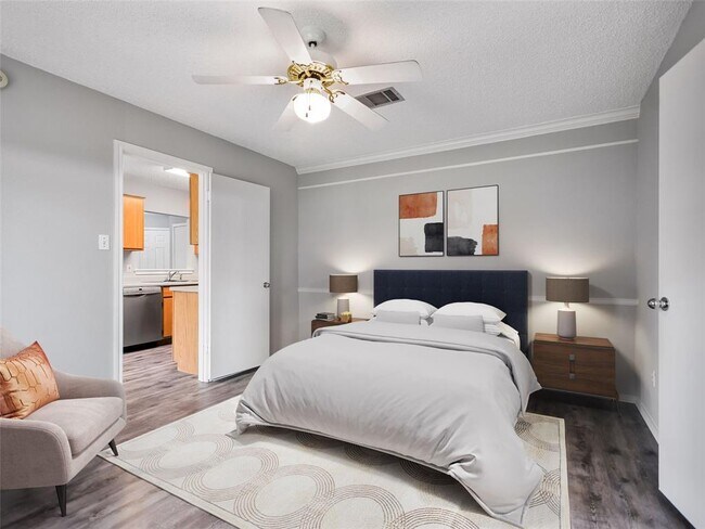 Building Photo - 1411 Hollow Tree Blvd