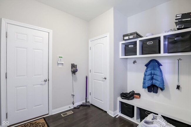 Building Photo - 14375 Trahan Dr