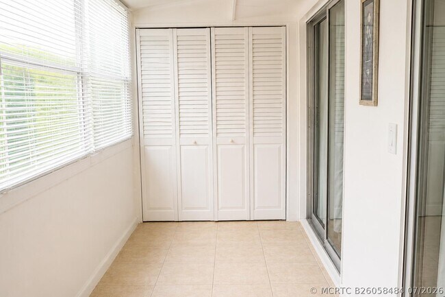 Building Photo - 148 Tuscany Ln
