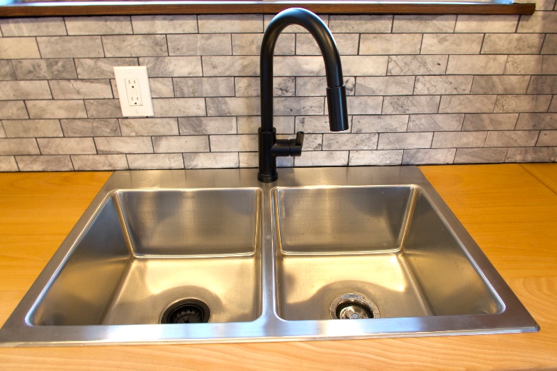 Building Photo - 3547 E Green St