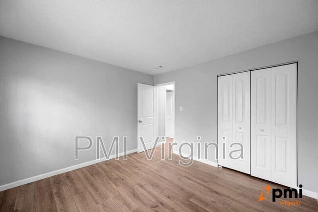 Building Photo - 631 Bluff Ct