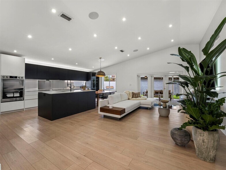 Building Photo - 7753 NW 189th St