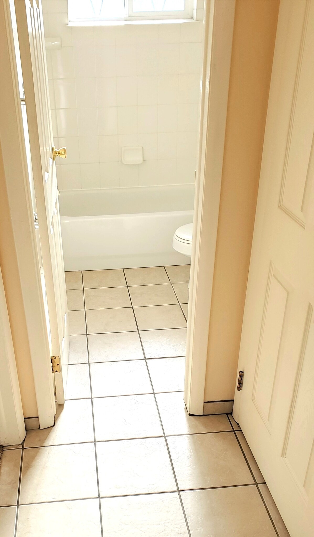 Building Photo - 918 S Logan St