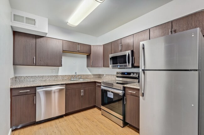Floorplan - Decco 109 | Tempe Apartments