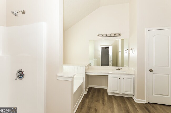 Building Photo - 7471 Garnet Dr