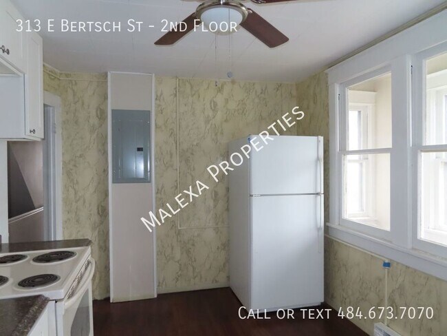 Building Photo - 313 E Bertsch St