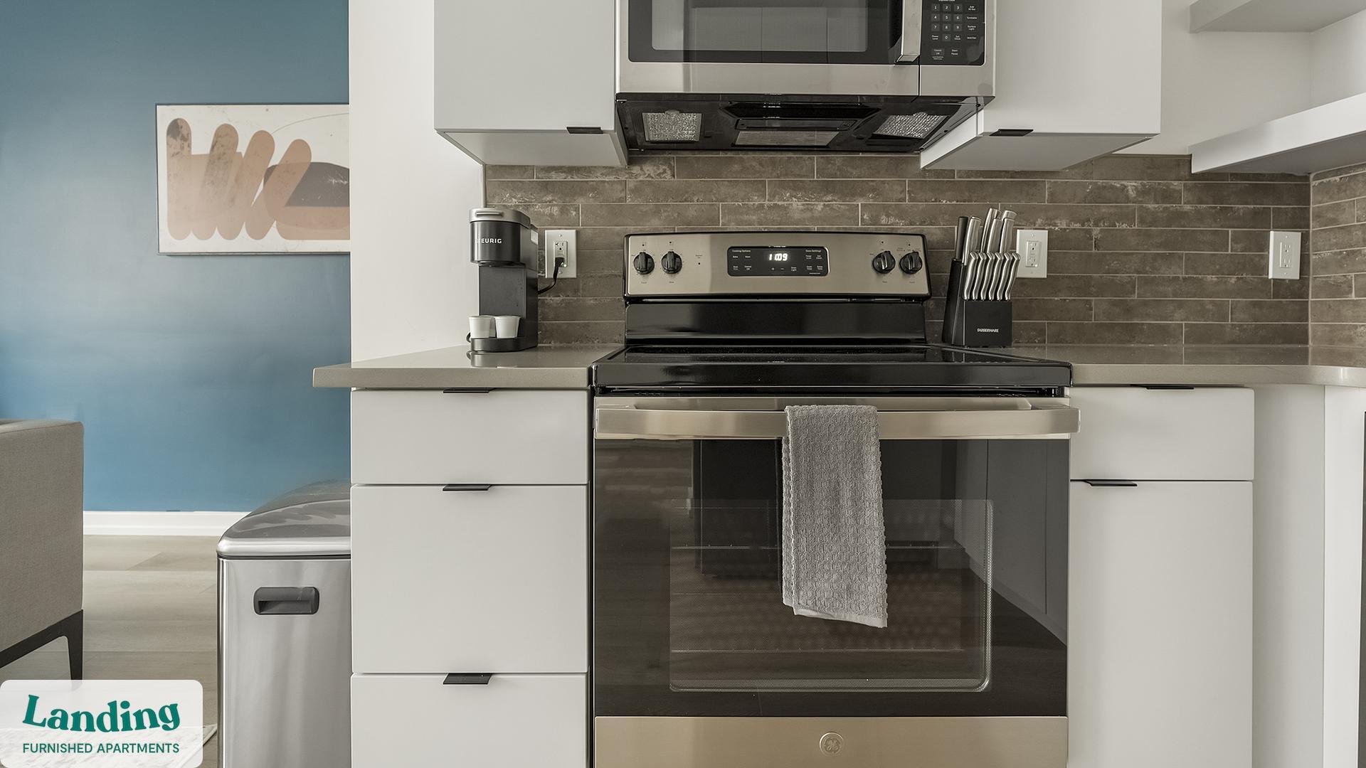 Building Photo - 2009 N Howard St