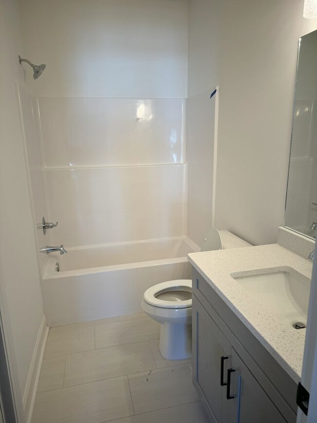 Building Photo - 503 South Grove