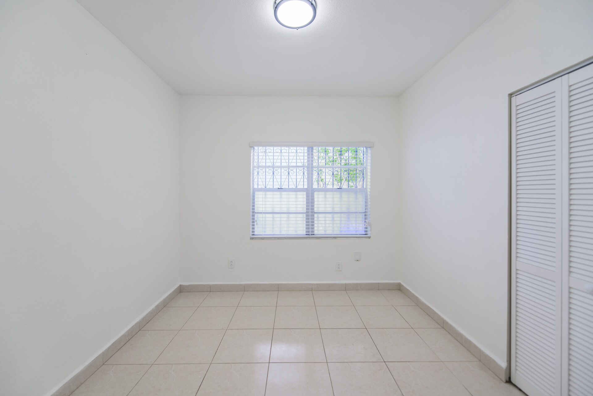 Building Photo - 1508 SW 13th Ave