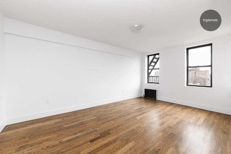 Building Photo - 61 Martense St