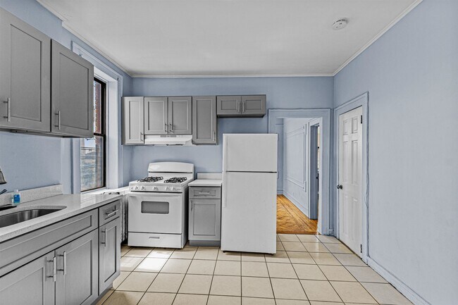 Building Photo - 245 Liberty Ave