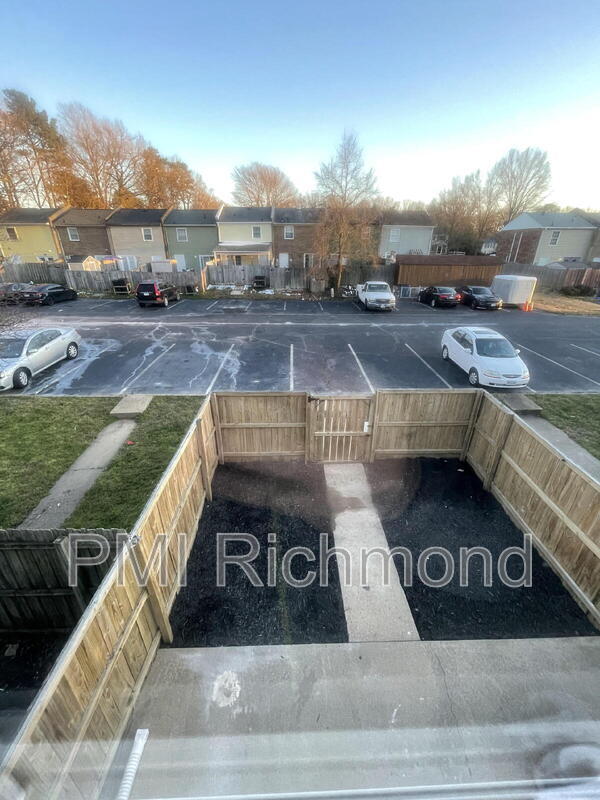 Building Photo - 4611 Coldstream Dr