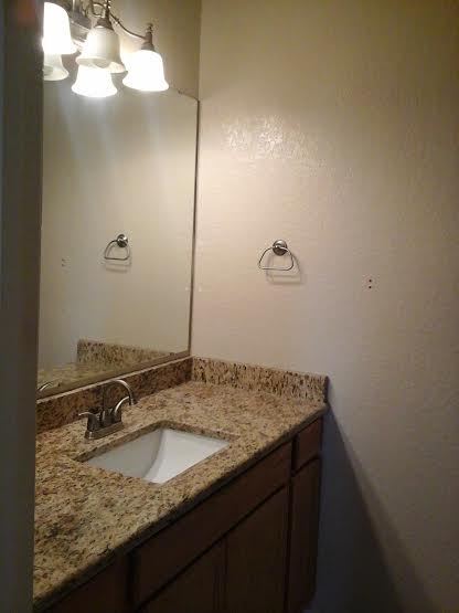 Building Photo - 6011 Hemingway Cir