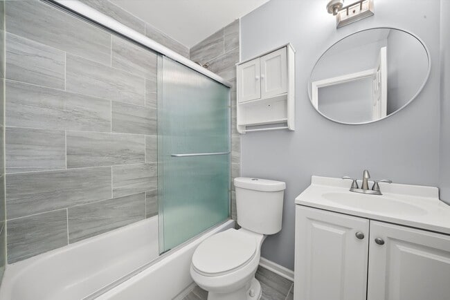 Building Photo - 8218 N Carrolton Ct