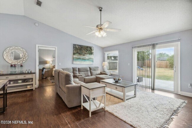 Building Photo - 11546 Twin Oaks Trail