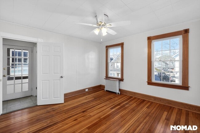 Building Photo - 21 Hall Ave