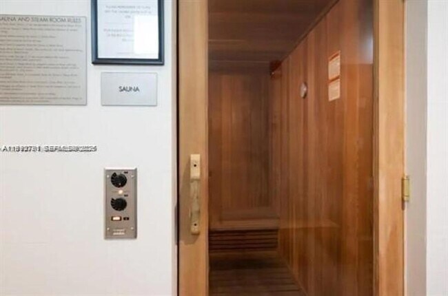 Building Photo - 151 SE 1st St