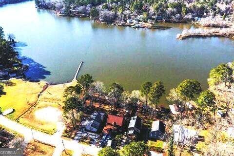 Building Photo - 8712 Lake Dr SW