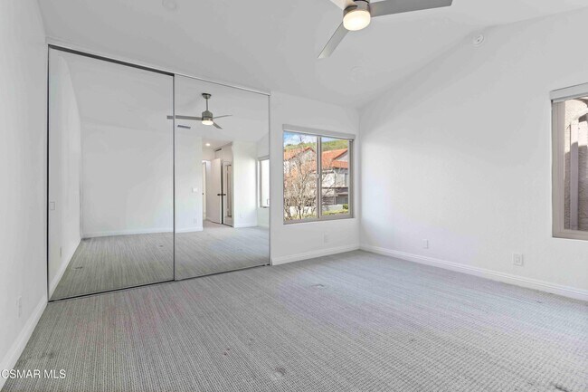 Building Photo - 646 Via Colinas