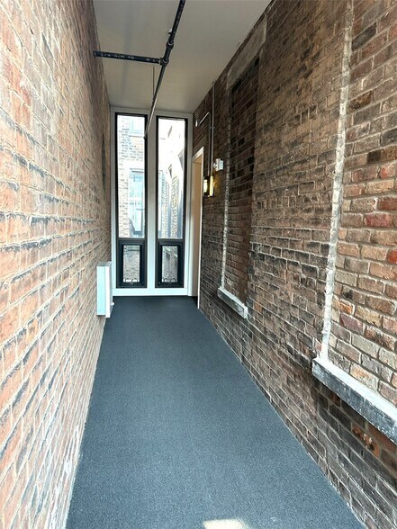 Building Photo - 1432 Race St