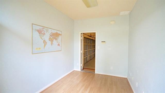 Building Photo - 329 Parkhurst Ln