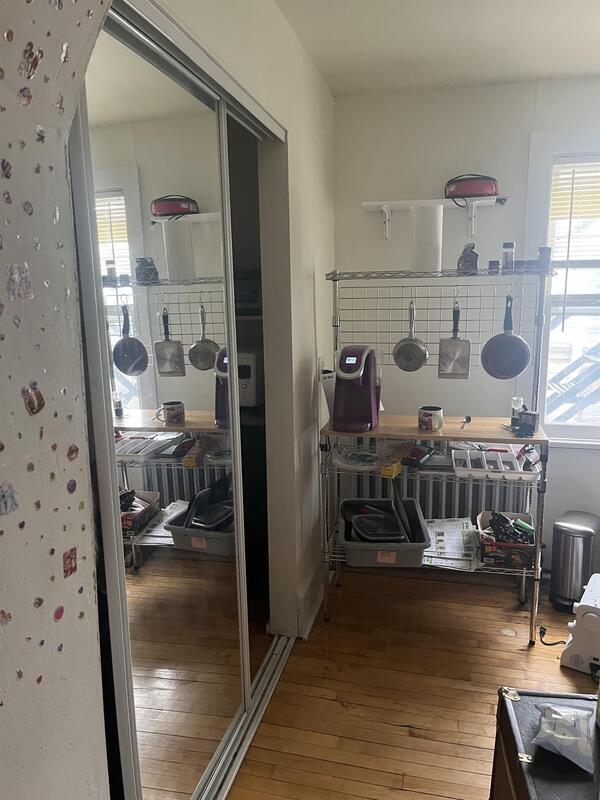 Building Photo - 240 W Lakelawn Pl