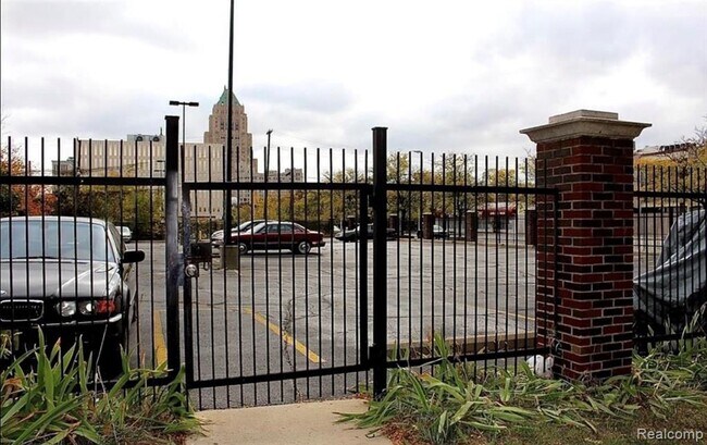 Building Photo - 120 Seward Ave