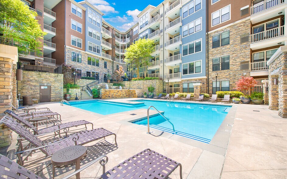 MAA Brookwood 40 Peachtree Valley Rd NE Atlanta GA 30309 Apartment