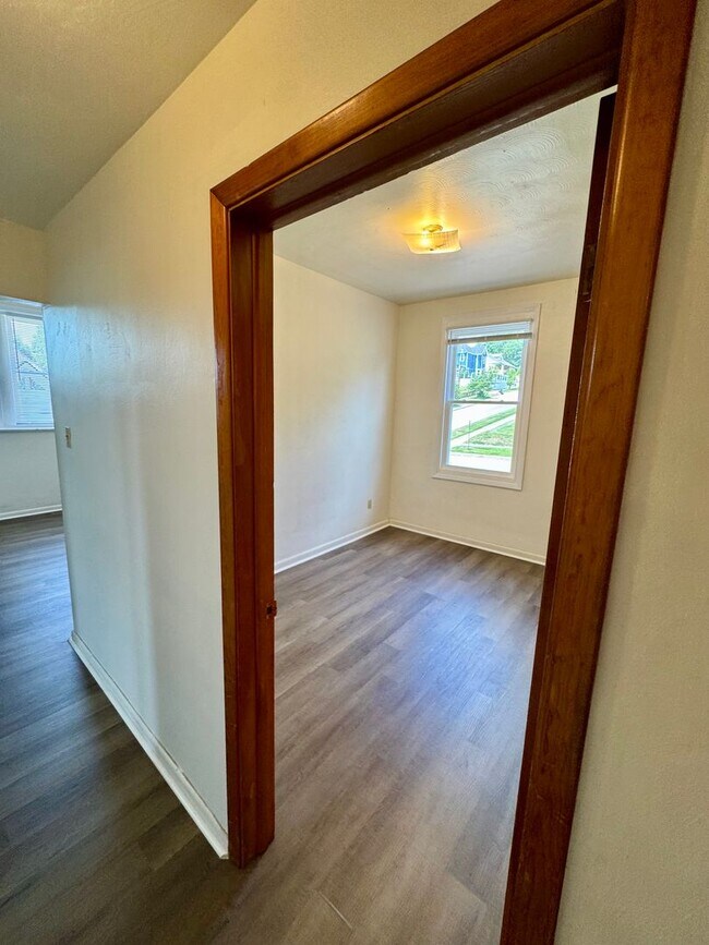Building Photo - 212 N Highland Ave